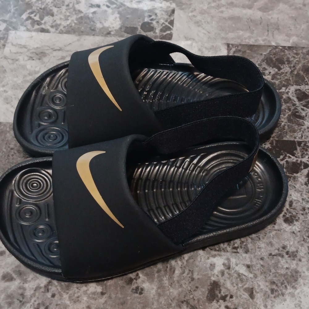 Toddler shoes